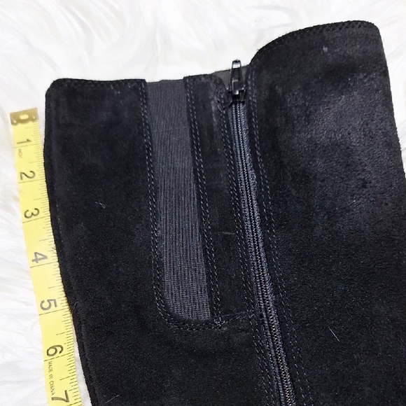 NWT Elegant Clarks Black Suede Women's Boots - Picture 10 of 10